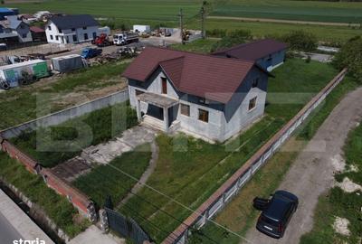 Casă cu 4 camere în Lazuri - 4