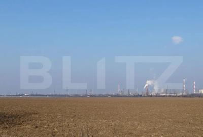 Teren de 60600 mp, în Central - 2