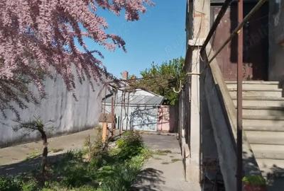 Casă cu 6 camere cu Teren 540 Mp în Central - 7