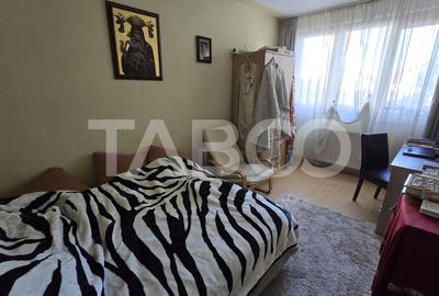 Apartament cu 4 camere semidecomandat în Lupeni - 5