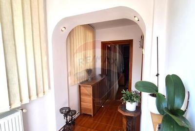 Casa / Vila cu 5 camere de vanzare in zona Central Casa / Vila cu 5 camere de vanzare in zona Central - 4