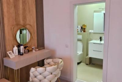 Apartament cu 3 camere decomandat în Central - 9