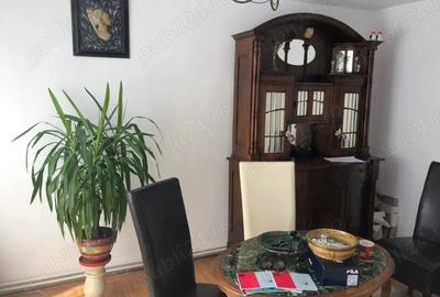 Apartament cu 4 camere decomandat în Central - 8