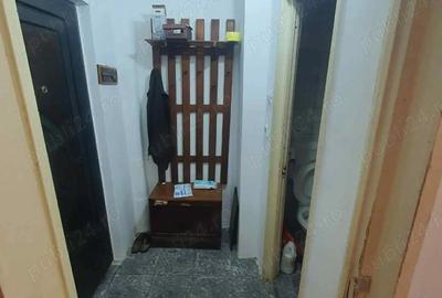 Vand garsoniera confort I etajul 1 UTA , Lebada - 2
