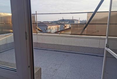 Garsoniera mobilata si utilata + Terasa - Decomandata | Metrou 8 minute - 3