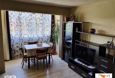 Apartament cu 3 camere decomandat în Cetate - 1