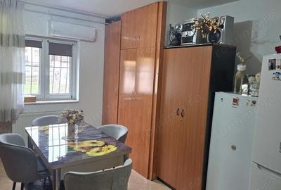 Apartament cu 3 camere decomandat în Central - 4