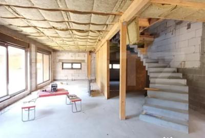 Casă cu 7 camere cu Teren 5000 Mp în Surduc - 6