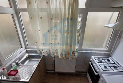Apartament cu 2 camere decomandat în 1 Mai - 2