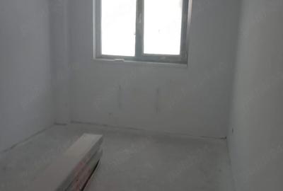 Apartament cu 3 camere decomandat în Florești - 1