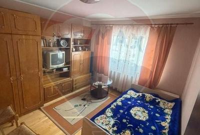 Apartament cu 2 camere decomandat în Hotvon - 4