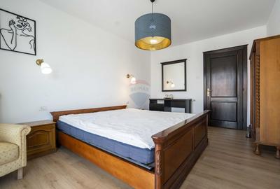 Casă individuală cu 10 camere cu Teren 925 Mp în Nufărul - 39