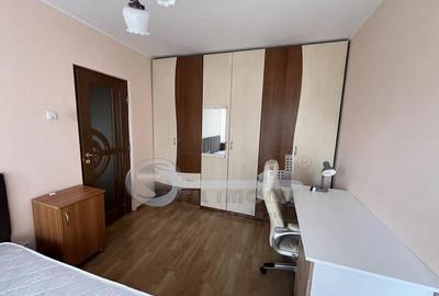 Apartament cu 2 camere semidecomandat, mobilat în Podu Roș - 1