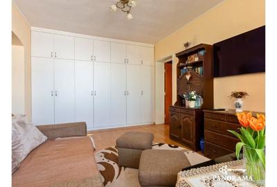 Apartament cu 3 camere de vanzare - 3