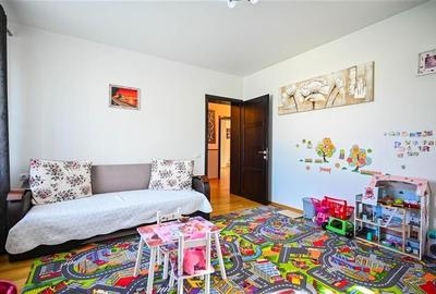 Resedinta distincta, mobilata cu rafinament, pe 1.000 mp teren, Central, Sacele, - 36