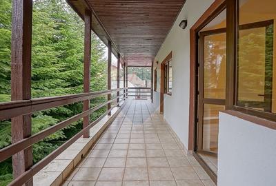 Casă cu 6 camere cu Teren 608 Mp în Central - 37