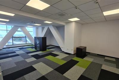 Spatiu de birouri proaspat renovat - 5