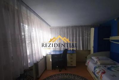 Apartament cu 4 camere decomandat în Central - 3