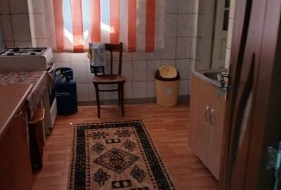 Casă cu 4 camere în Ologeni - 6