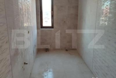 Casă cu 2 camere cu Teren 2000 Mp în Central - 10