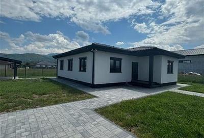 Casa de inchiriat in Cristian, parter, 500mp teren, 2 locuri de parcare - 2
