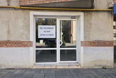 Inchiriez spatiu comercial 40 mp - 2