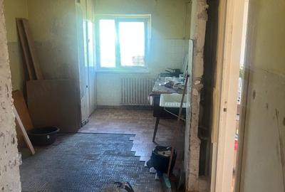 Apartament cu 3 camere decomandat în Central - 4