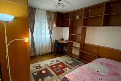 Apartament cu 4 camere decomandat în 13 Septembrie - 2