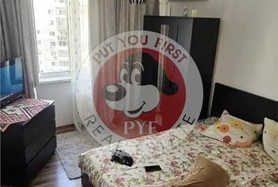 Apartament cu 3 camere semidecomandat în Rahova - 2