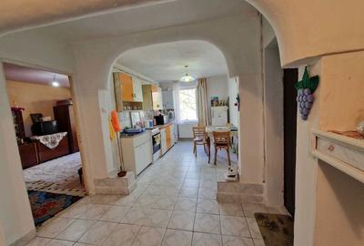 Apartament cu 3 camere decomandat în Exterior Vest - 2