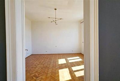 COMISION 0%Apartament spatios 2 camere caldire istorica M.Kogalnicenu - 11