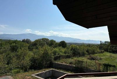 Casă cu 4 camere în Galați - 2