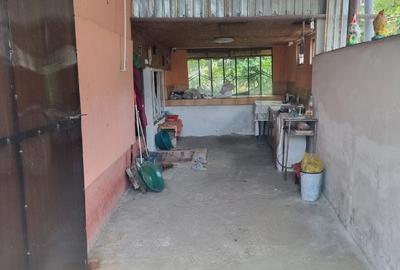 Casă cu 3 camere cu Teren 4300 Mp în Ionești