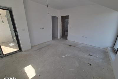 Casă cu 4 camere cu Teren 326 Mp în Central