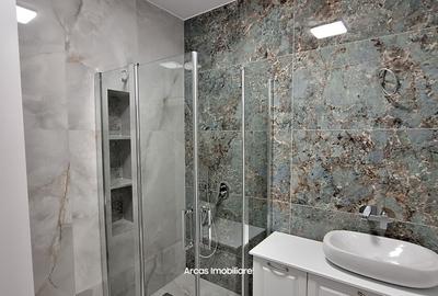 Penthouse cu 3 camere decomandat, mobilat în Sub Arini - 16