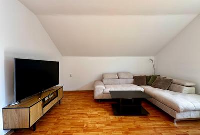 Apartament cu 2 camere, mobilat în Zorilor