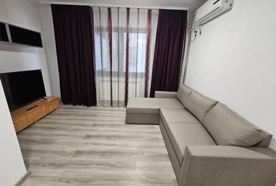 Apartament cu 2 camere decomandat în Casa de Cultură