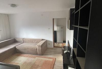 Apartament cu 3 camere decomandat în Exterior Vest - 2