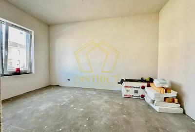 Duplex superb cu 5 camere despartit prin garaj | Dumbravita - 3