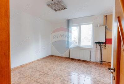 Inchiriere spa?iu birouri Pite?ti, Prelungirea Craiovei- 250mp Utili - 2