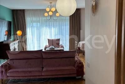 Casă cu 5 camere cu Teren 160 Mp în Central