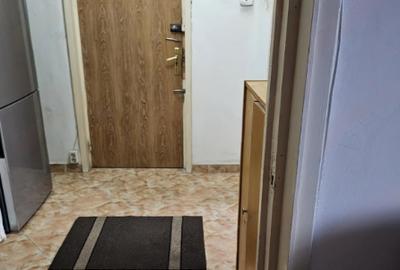 Apartament cu 3 camere semidecomandat, mobilat în Gorjului - 8