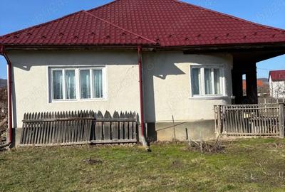 Casă cu 3 camere cu Teren 15 Mp în Leordina - 10