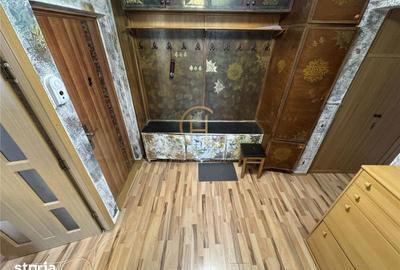 Apartament cu 3 camere decomandat în Canta - 12