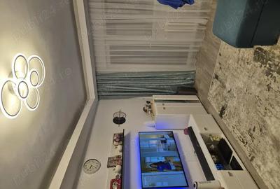 Vand apartament 3 camere, 2 bai, 2 balcoane, Gorjului