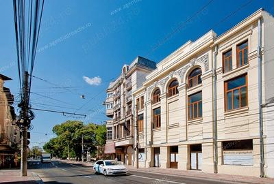 Spațiu comercial, de 1,000 mp, în Central - 11