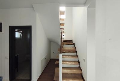 Casă individuală cu 4 camere cu Canalizare în Vidra - 10