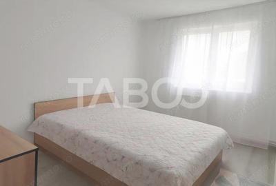 Apartament cu 3 camere decomandat, mobilat în Central - 2