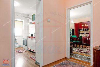 Apartament cu 4 camere decomandat în Micro 17 - 15