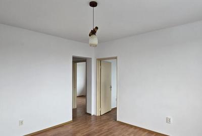 Apartament 3 camere, 61 mp, zona Cina Nord - 1